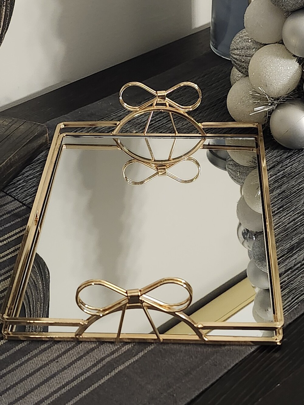 Gold Bow Mirror Tray - Picture 4 of 14